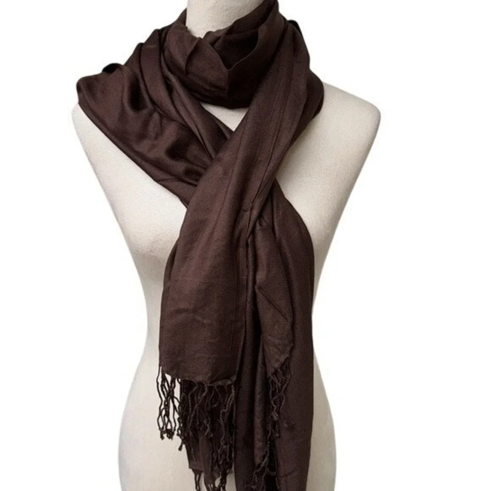 PASHMINA SHAWL/WRAP- NWT.Beautiful Brown Shawl/Wrap/Scarf. 70x200cms
